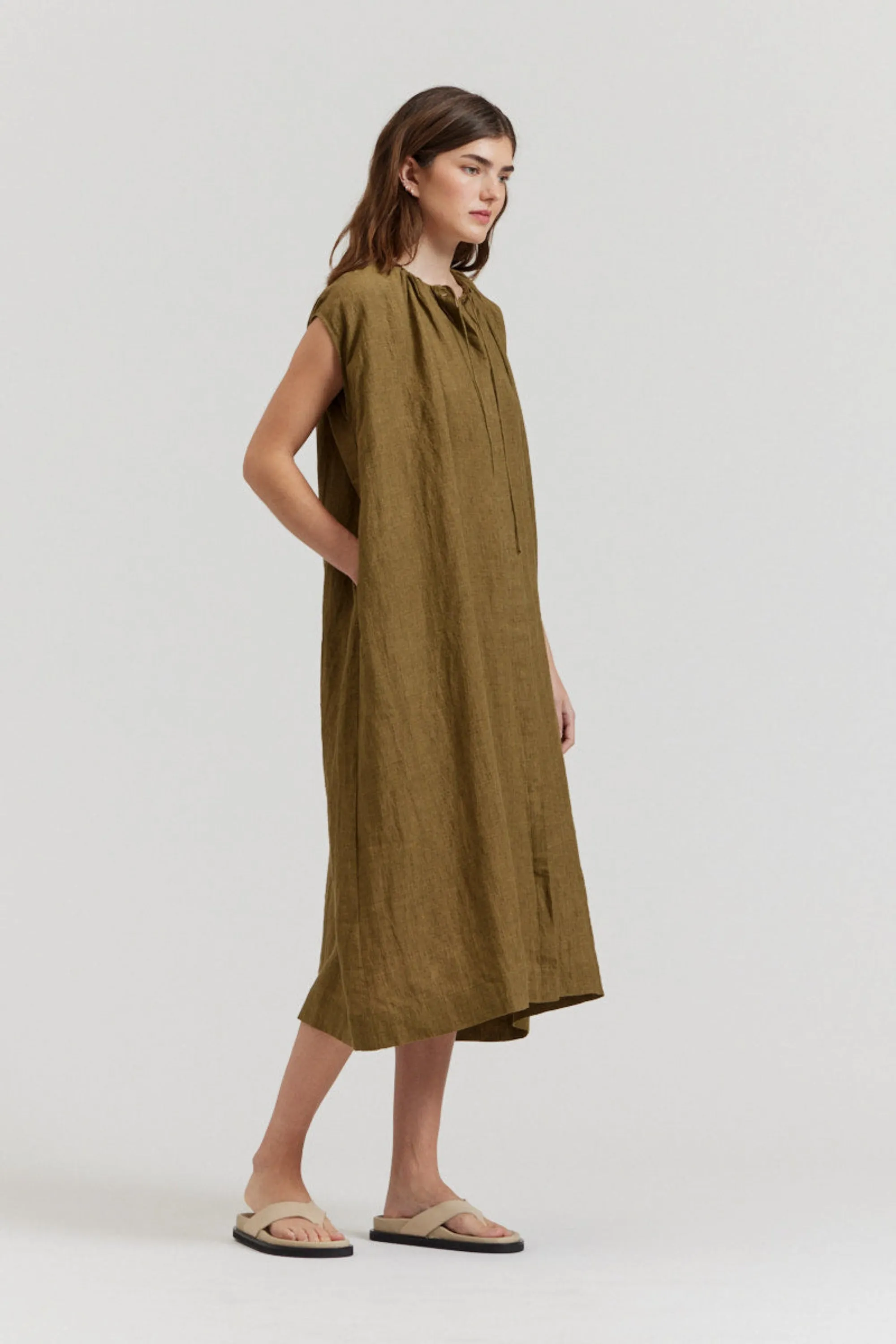Boxy Linen Midi Dress in Fatigue