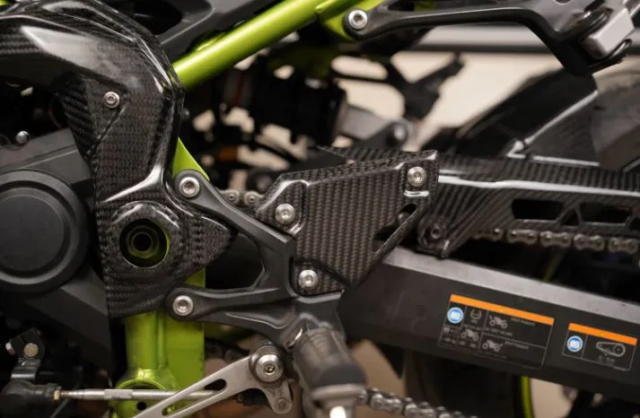 Carbon Fiber Heel Guards for Kawasaki Z900
