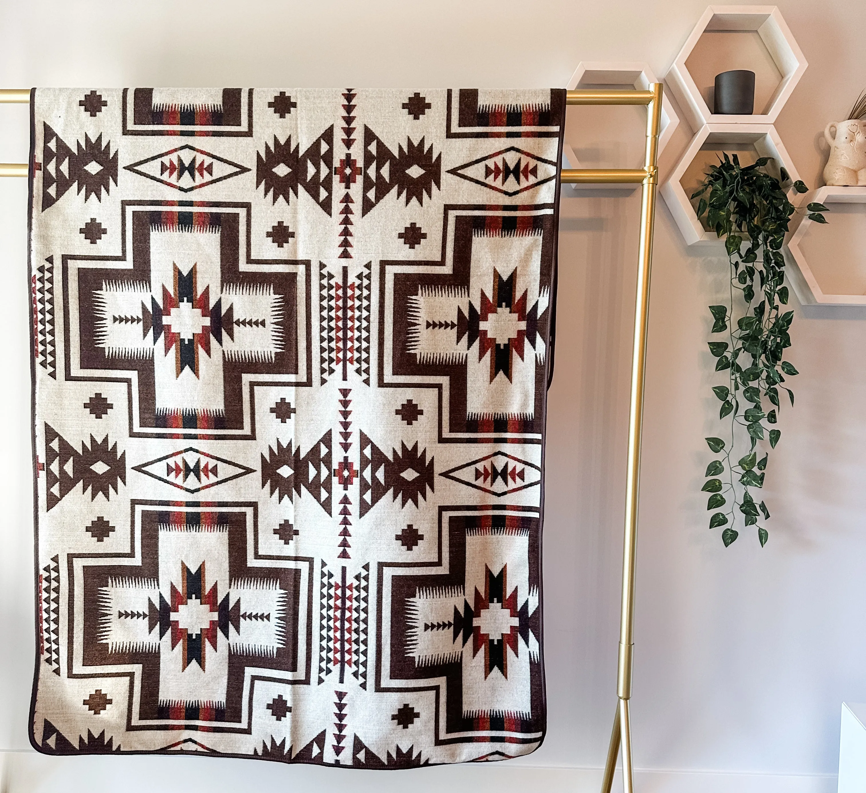 Cochasqui Reversible Blanket  //  Brown/Red/Rust/Black