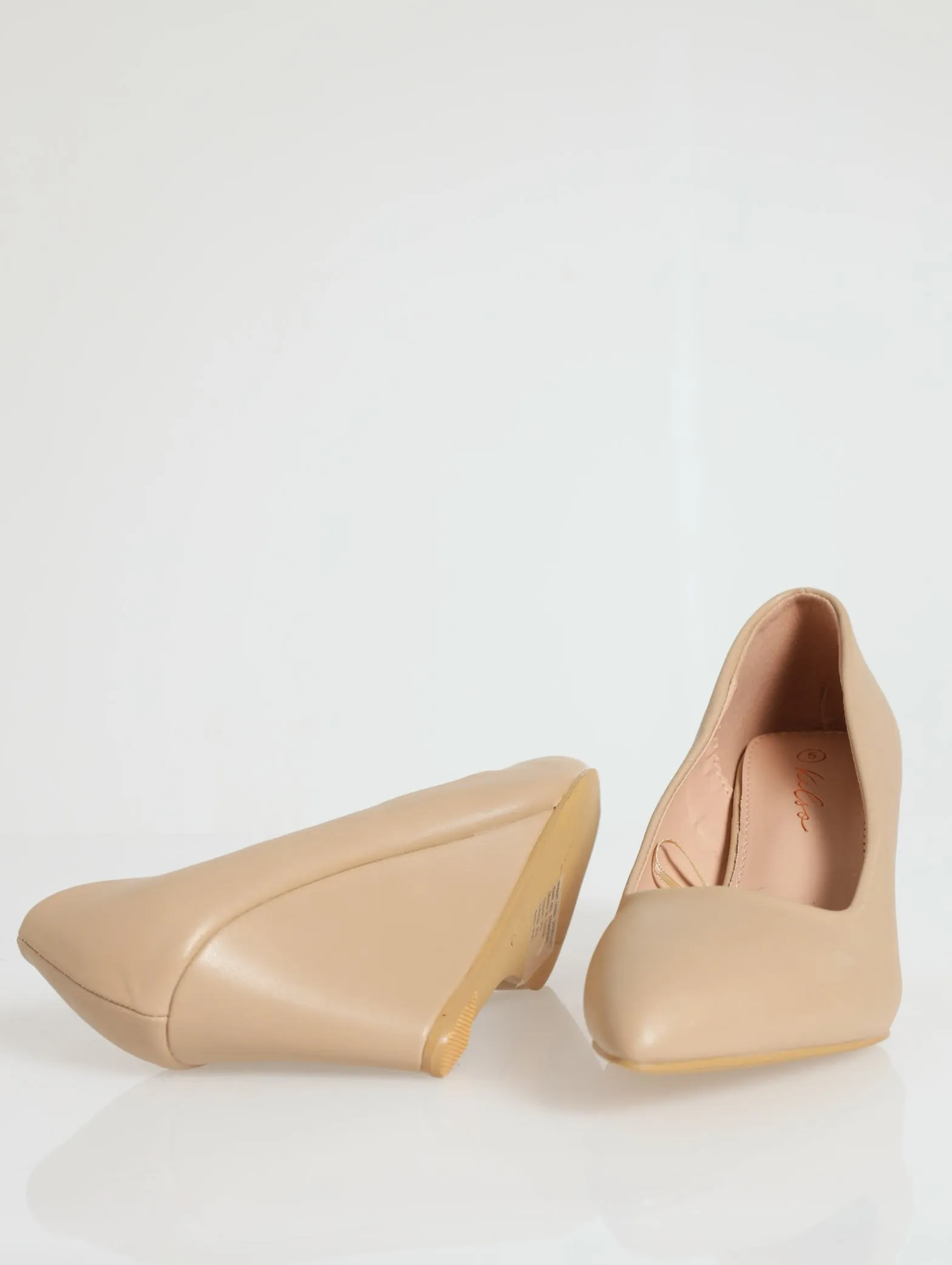 Full Closed Wedge Court Heel - Taupe
