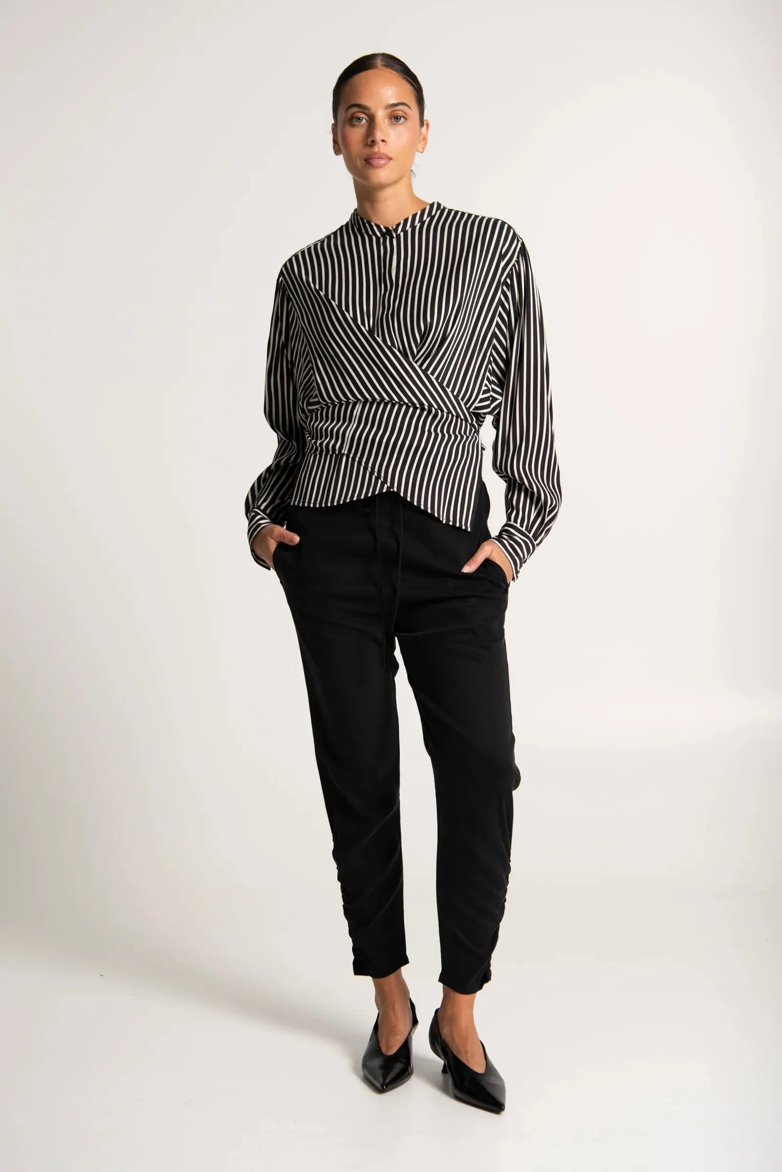 Lounge The Label II CROZET Pant - Black
