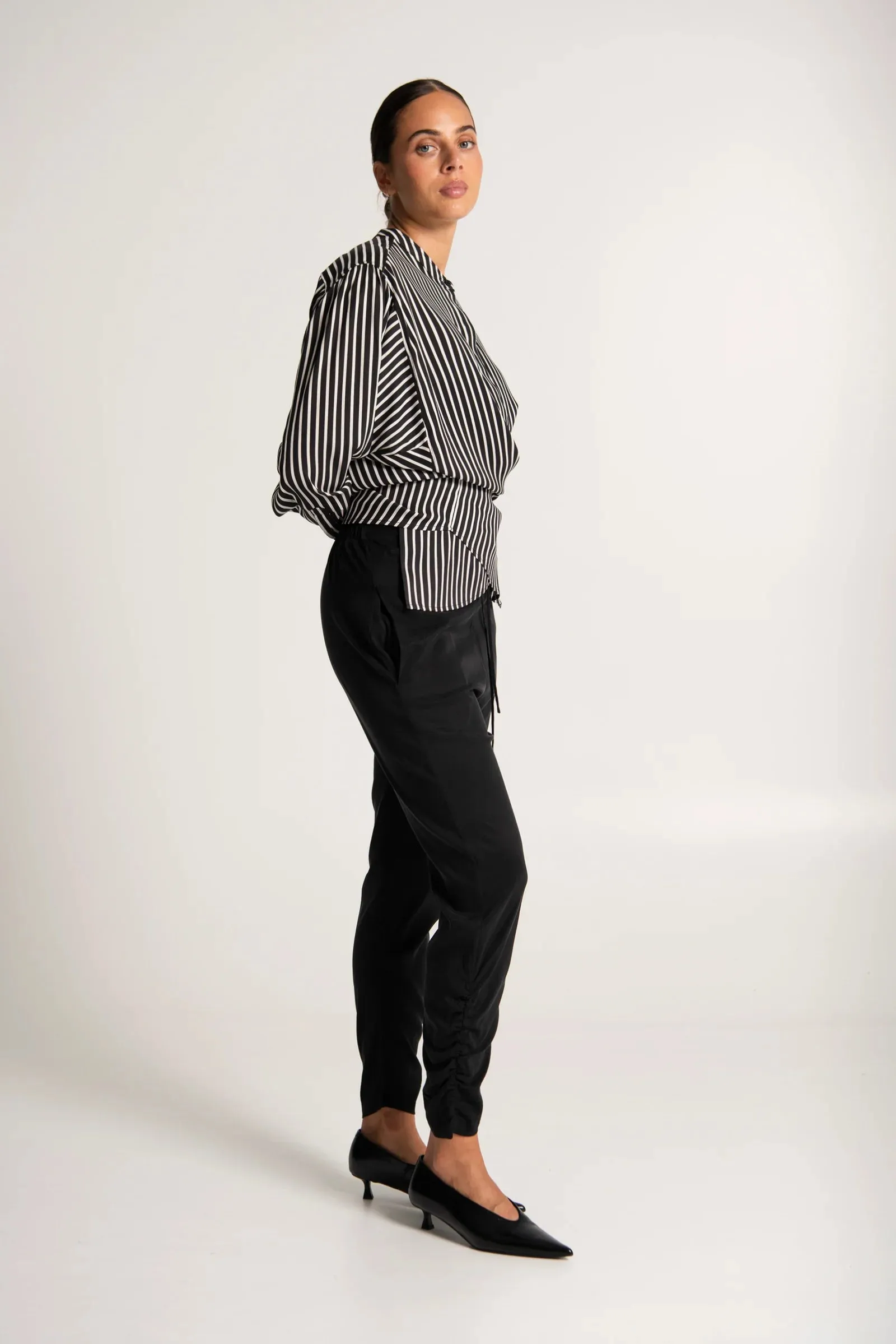 Lounge The Label II CROZET Pant - Black