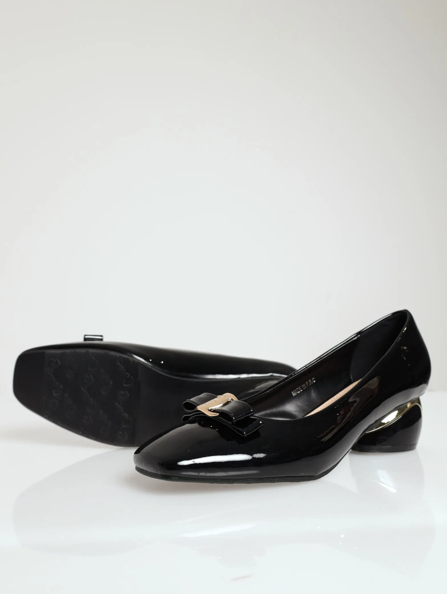 Low Ornamental Heel Pump With Bow - Black
