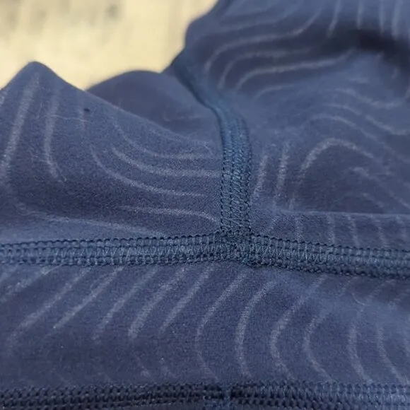 Lululemon Align Super-High-Rise Short 10&quot; Aqueous Emboss True Navy