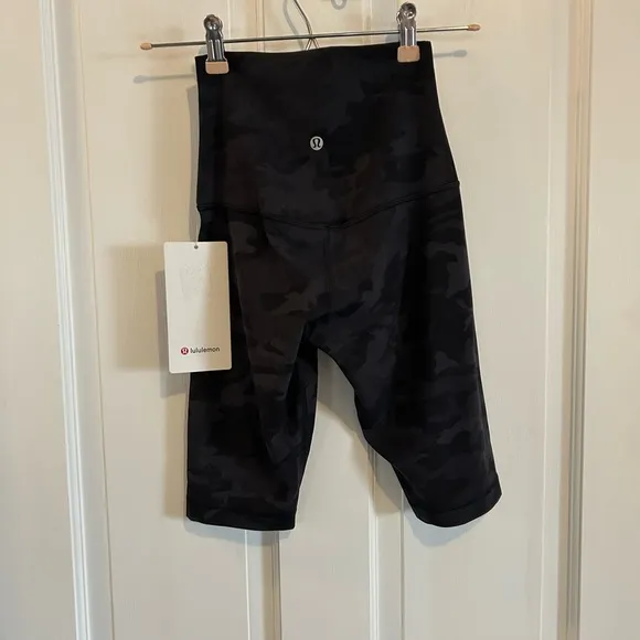 Lululemon Align Super High Rise Short *10&quot; Incognito Camo Multi Grey -size 2