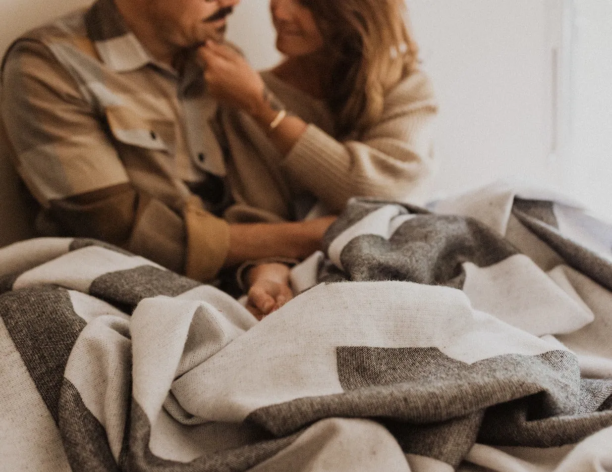Montanita Aztec Reversible Blanket