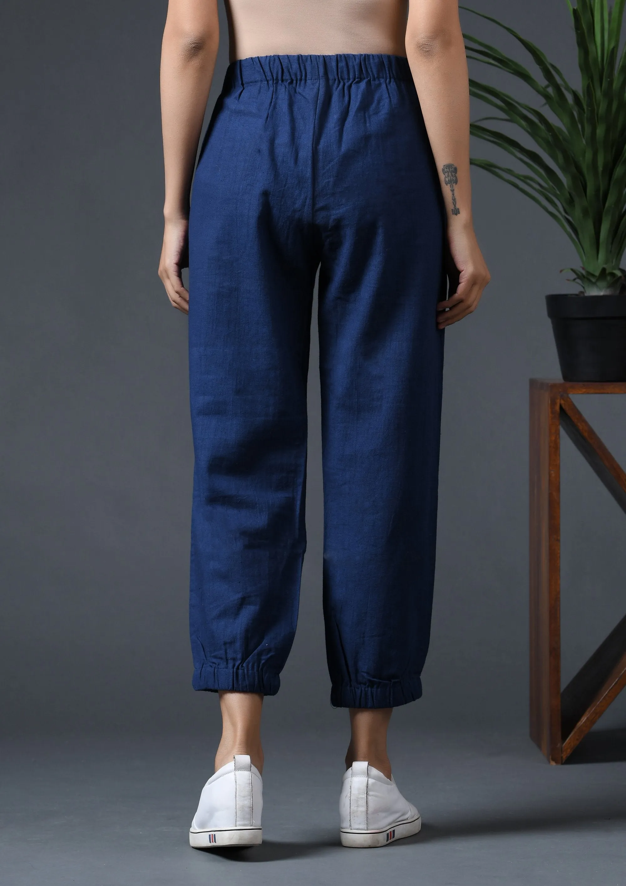NAVY JOGGERS