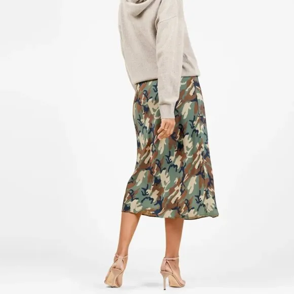 NWT Outerknown Regan Slip Camouflage Printed Midi Skit Size S