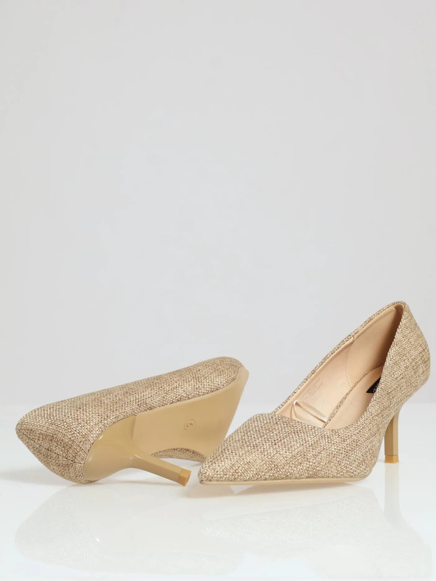 Plain Raffia Court Heel - Natural