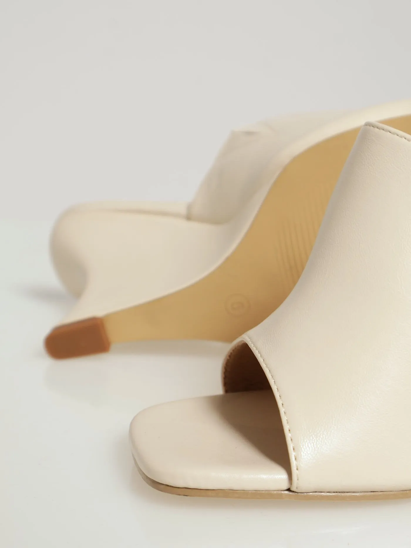 Plain Wedge Mule Heel - Off White