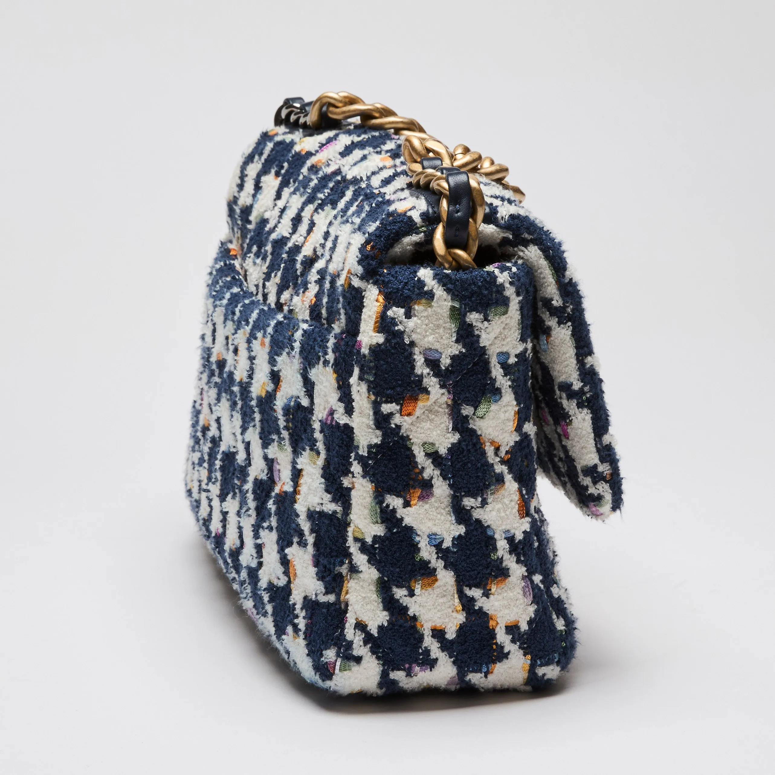 Pre-Loved Chanel™ Tweed Quilted Navy Blue Multicolor Small 19 Handbag