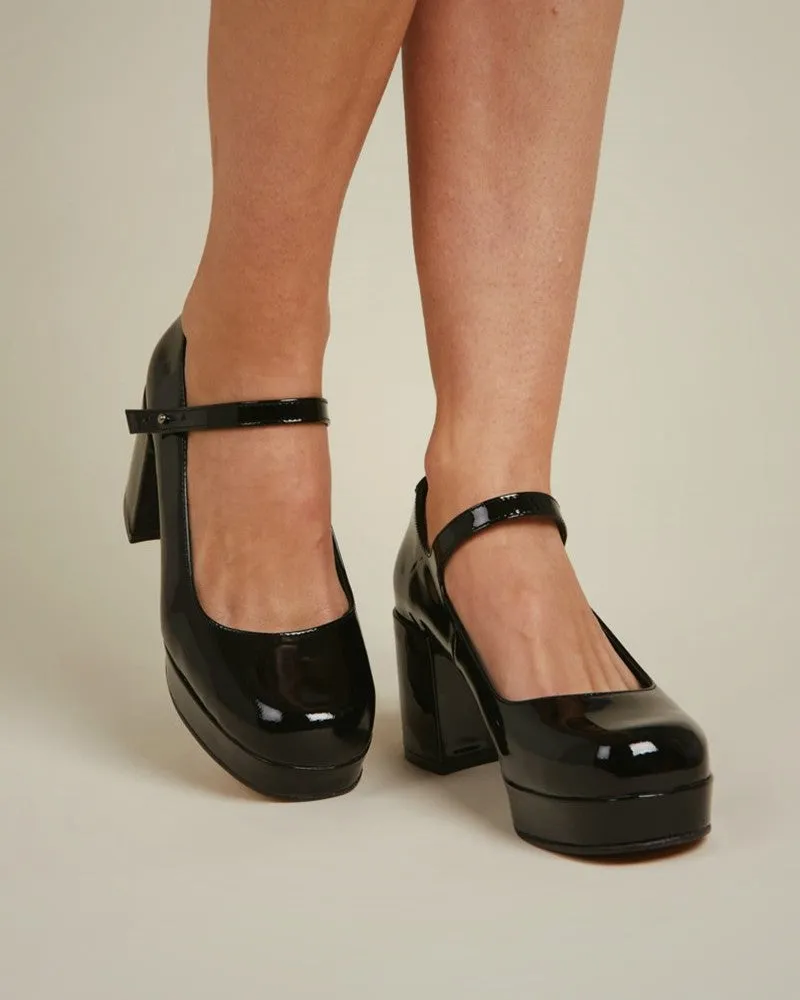 Round-toe Solid Color Lacquered Leather One-buckle Jenny Shoes