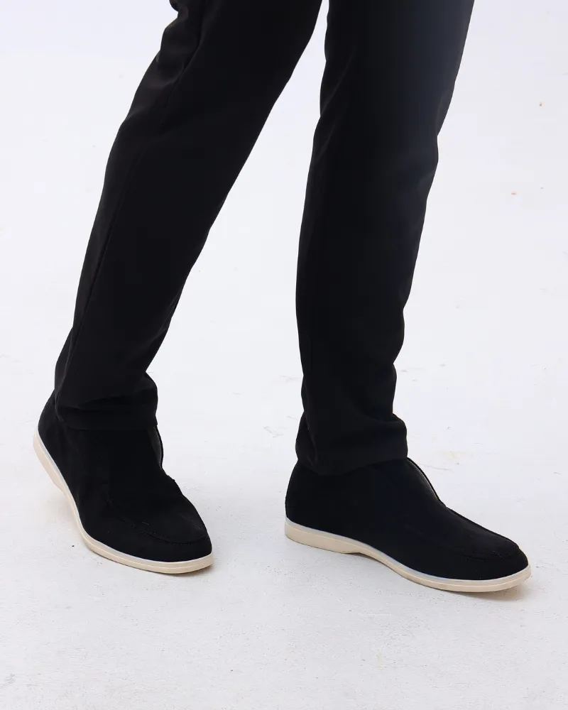 THE CLASSIC LOAFER