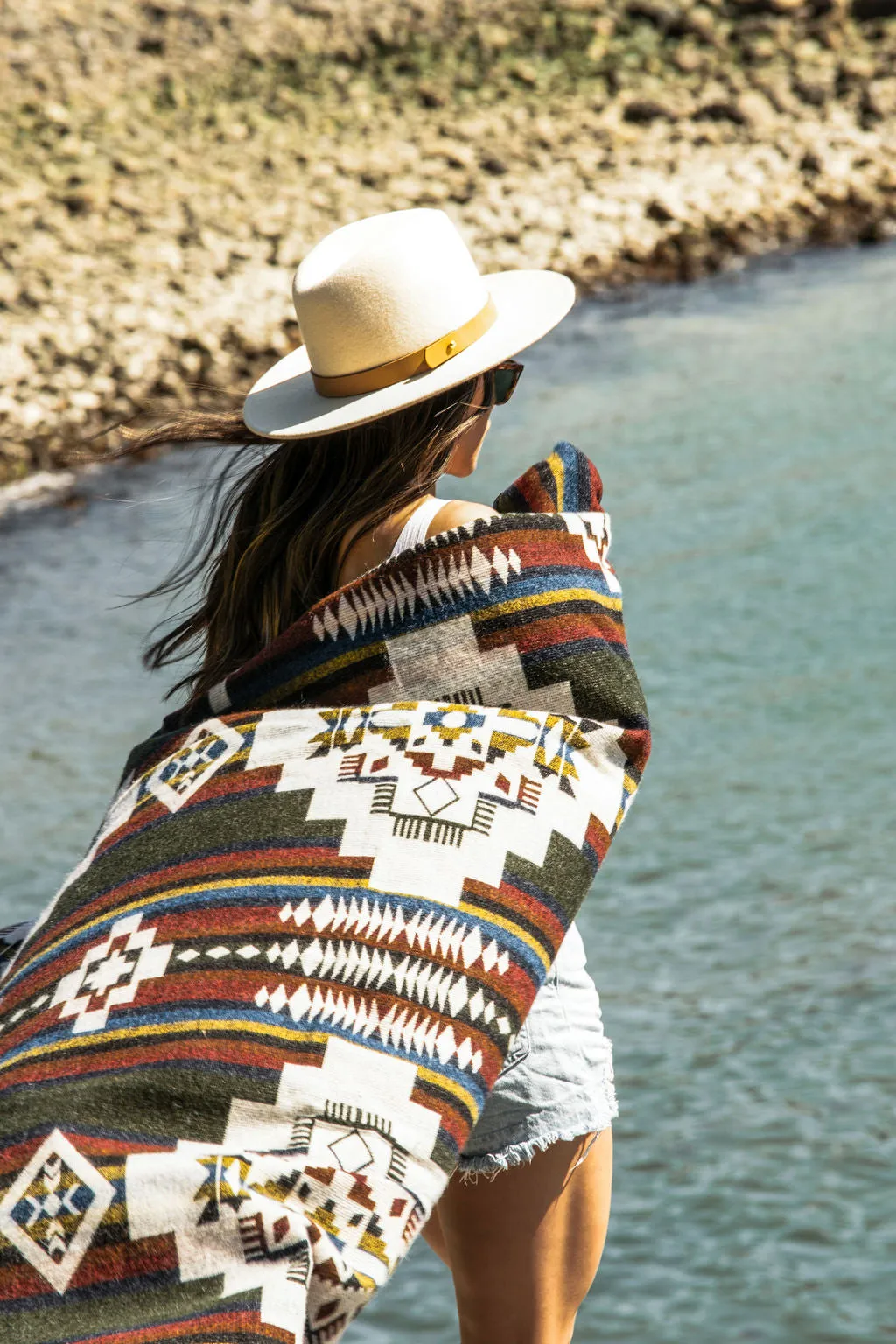 Tumbaco Reversible Blanket  //  Beige/Teal/Rust/Brown