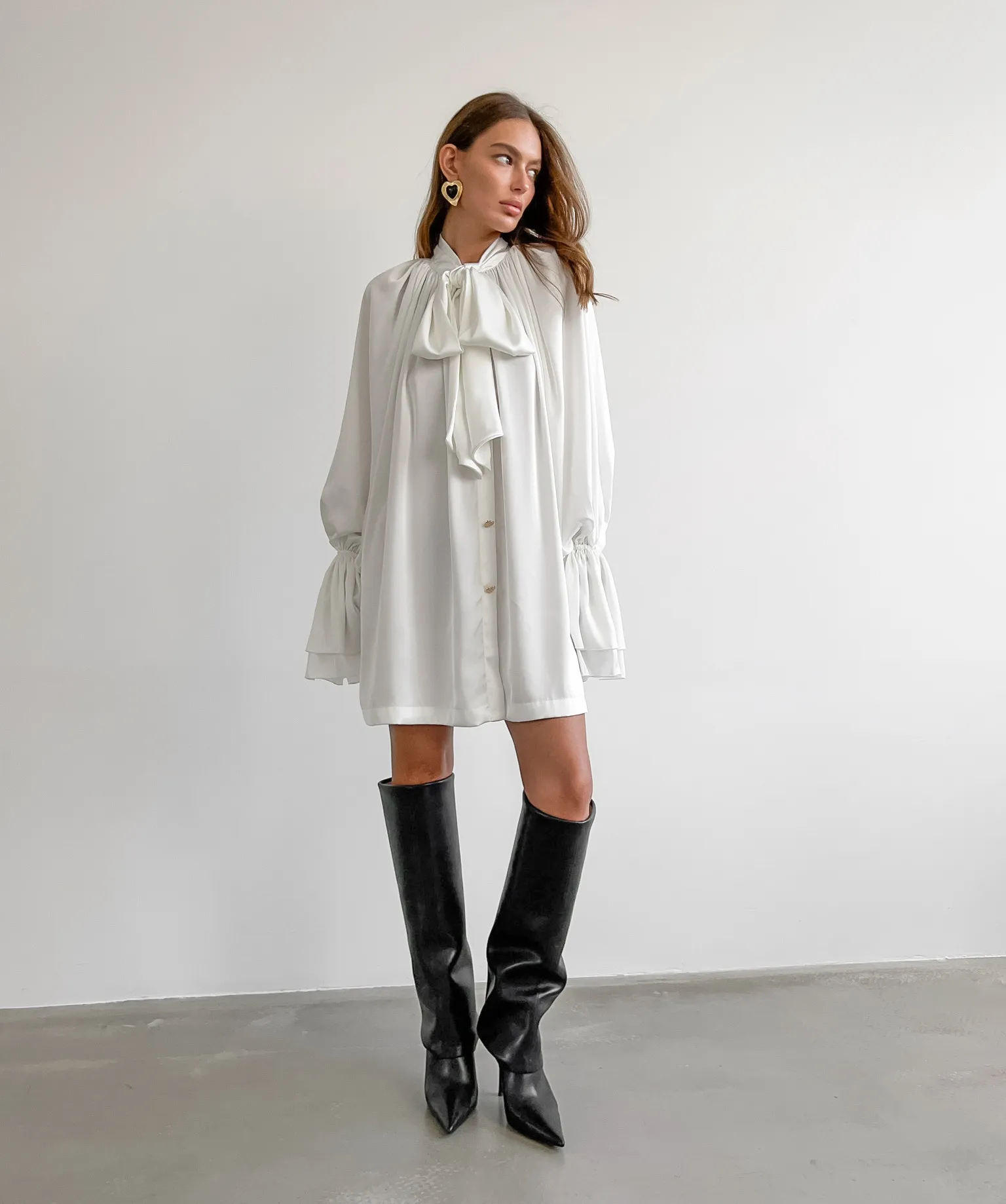 Women's Elegant Puff Sleeve Mini Dress with Tie Neck Detail